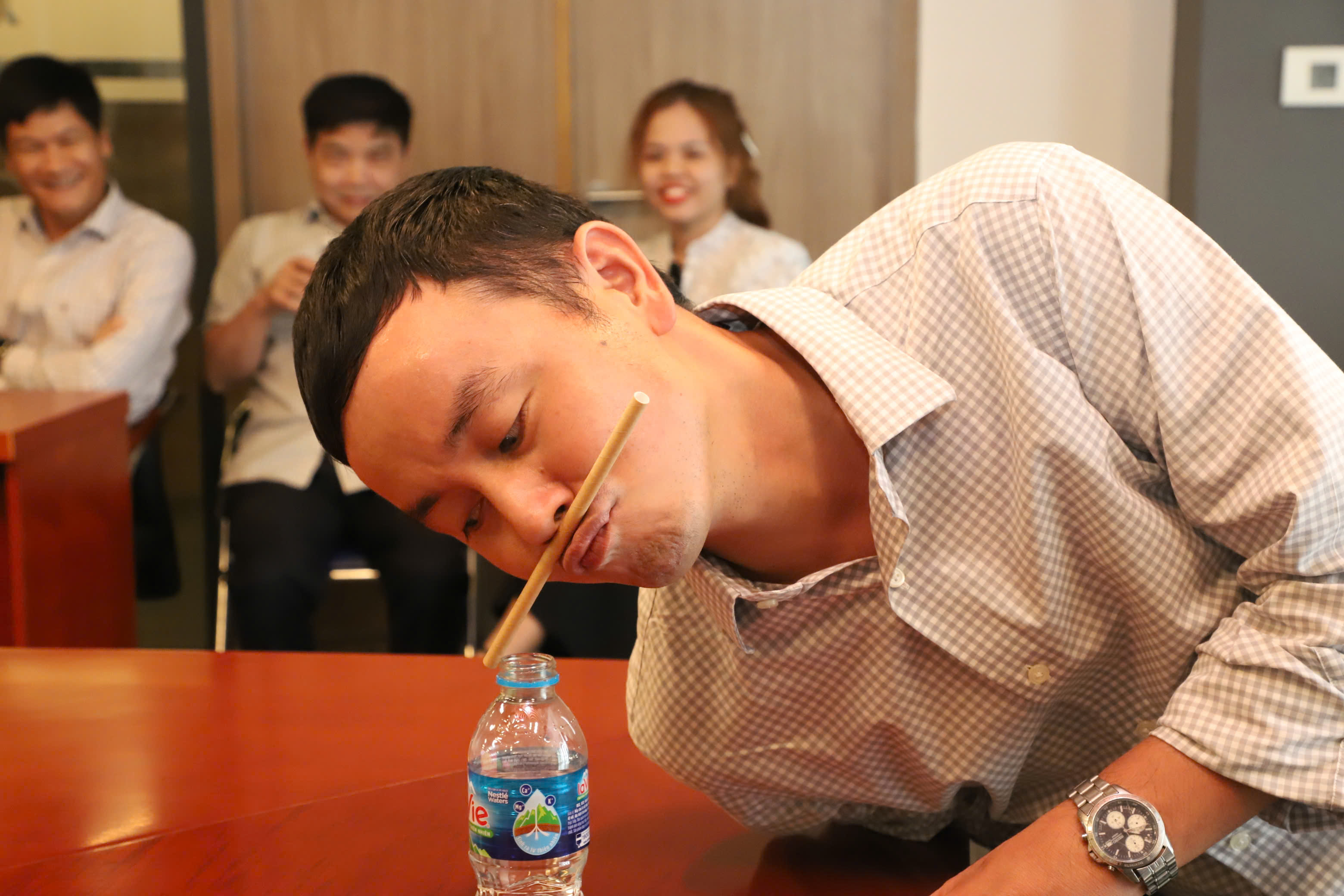 251020-phu-nu-2010-5.jpg